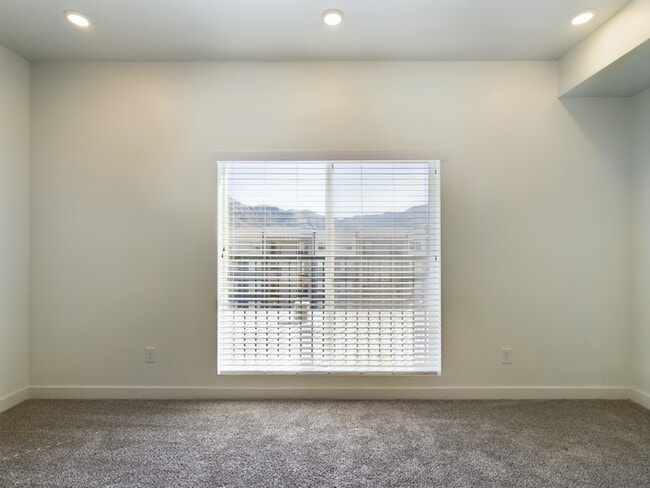 Photo - Aubrey Apartments