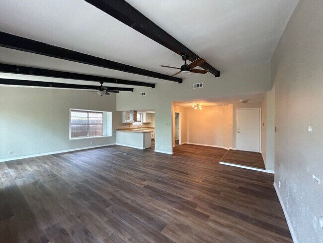 Photo - 3BED/2BATH Home for lease! Available Now in Live Oak!