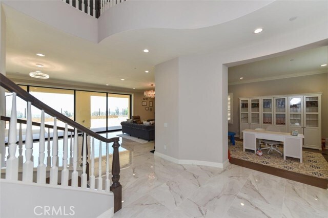 Photo - 222 Clear Falls