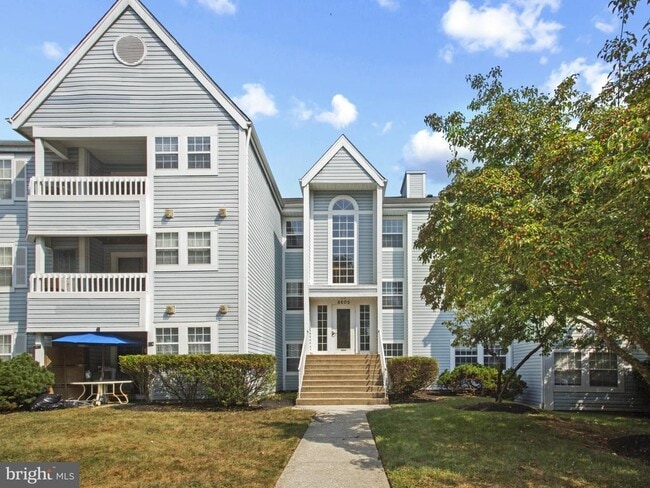 Building Photo - 8605 Falls Run Rd Unit B Rental