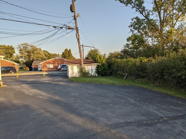 4923 Devonshire Rd