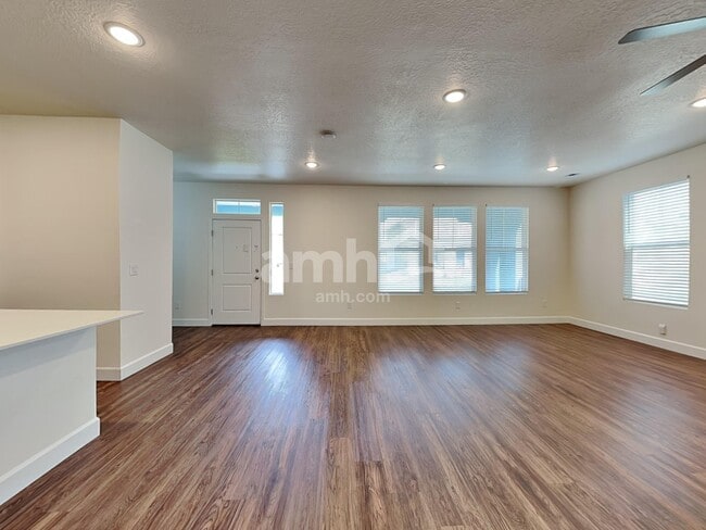 11062 S Stream Rock Rd
