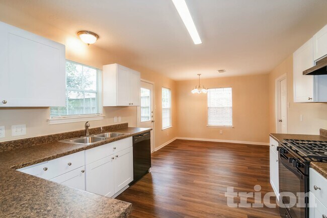 Photo - 3703 Bent Springs Ln