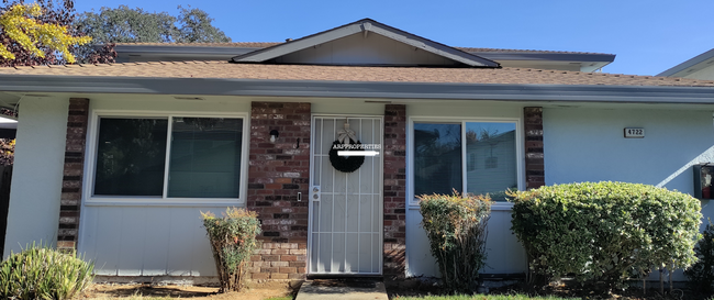 Photo - 4722 Greenholme Dr