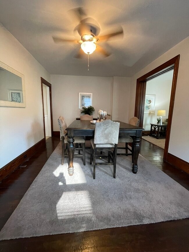 1146 Memorial Ave Unit 1
