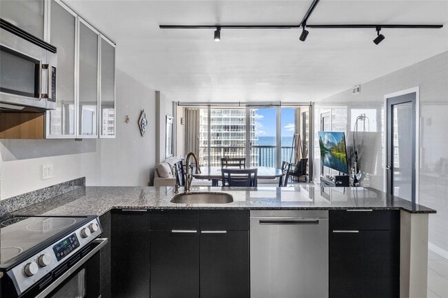 Photo - 2200 NE 33rd Ave Condo Unit 16F
