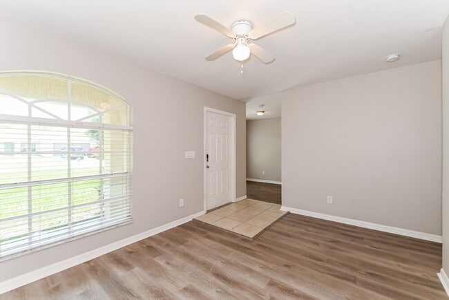 Photo - 2506 66th St W