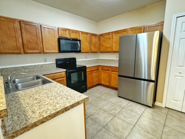 Photo - 3BR/2BA First Floor. Easy Commute Location.