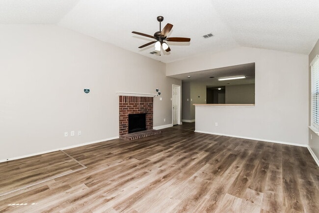 Photo - 1034 Hampton Dr