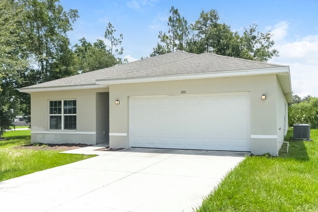 Photo - 1201 Croydon Cir