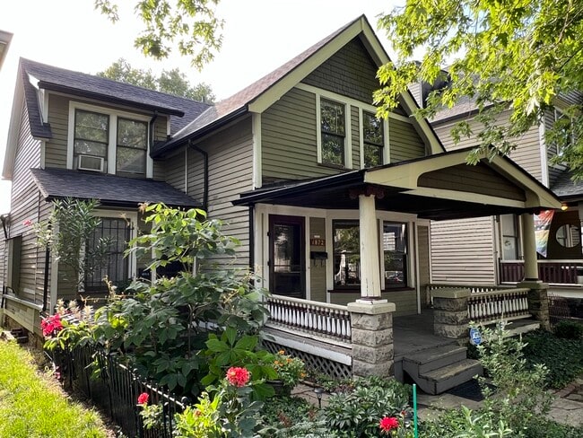 Building Photo - 1872 W 47th St Unit 1872 W. 47th