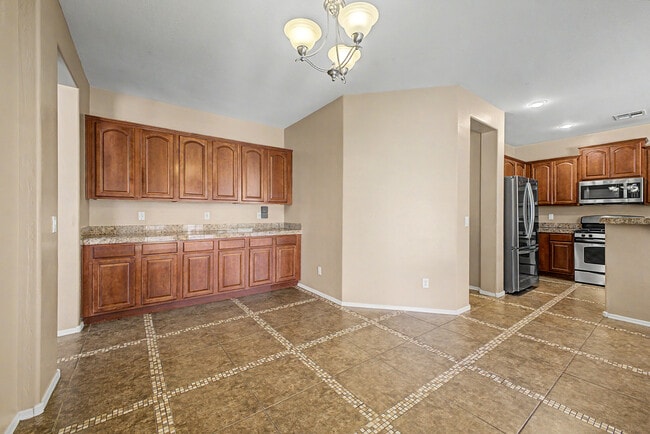 Photo - 3928 E Parkview Dr