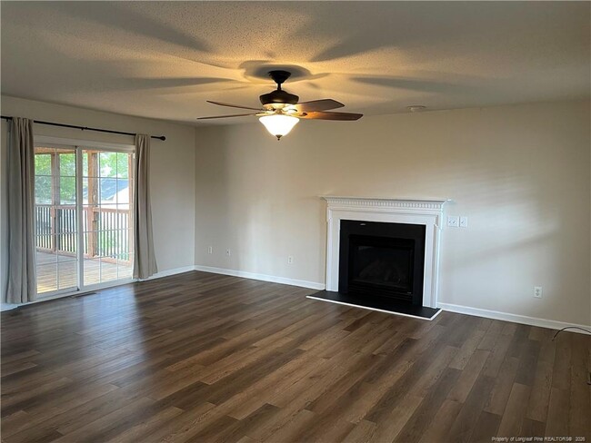 Photo - 346 Cresthaven Dr