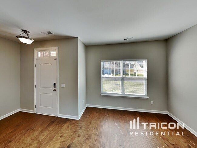 Photo - 316 Wyburn Pl