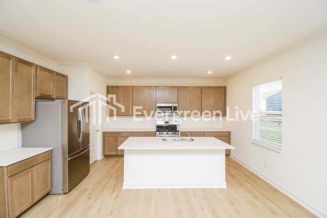 Photo - 15450 Alperton Rd