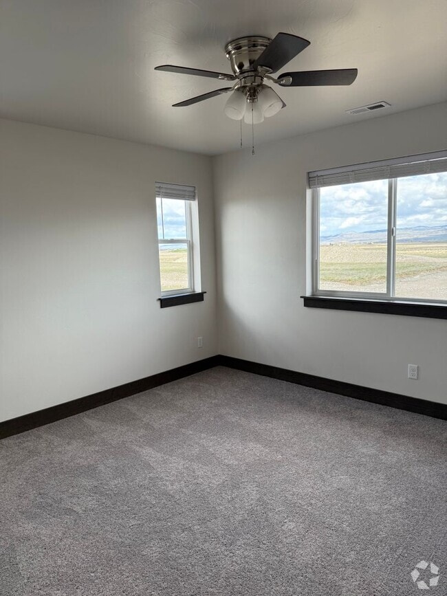 Building Photo - Brand New 3 Bed 2.5 Bath with double attac... Rental