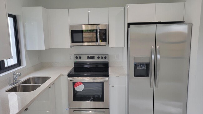 Photo - 1847 NW 70th St