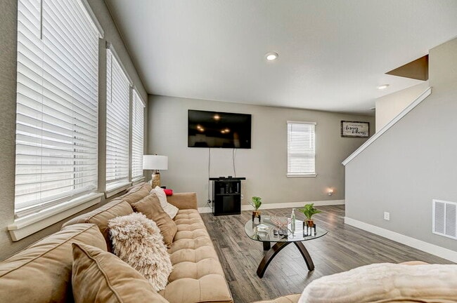 Photo - 10525 Castor Dr