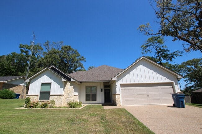 Beautiful 4 Bedroom Home Coming Soon in Bu... - Beautiful 4 Bedroom Home Coming Soon in Bu...
