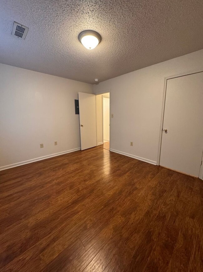 Photo - Apartment for Rent in Bridgewater