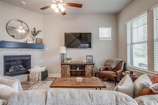 Photo - 2312 Romelle St