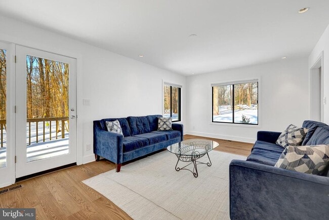 Photo - 9982 Blackberry Ln