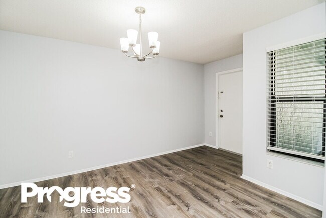 1055 Alpug Ave