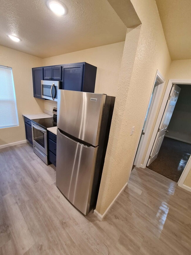 Photo - 527 Oak Lawn Dr