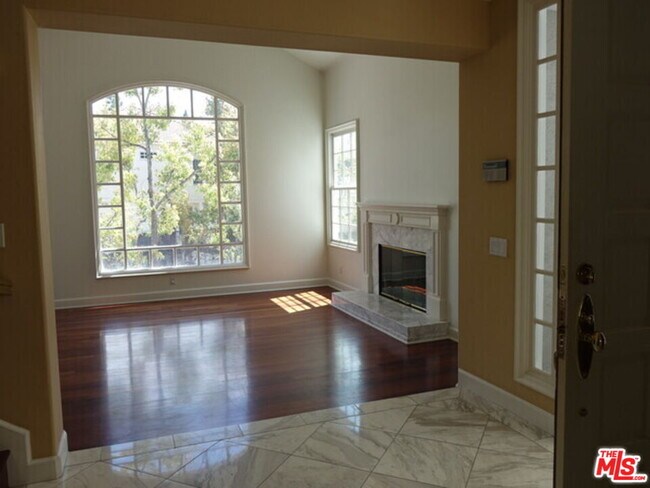 2509 Cardigan Ct