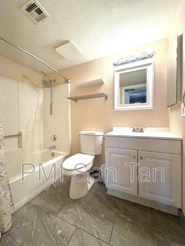 Photo - 2127 E 10th St Unit 1