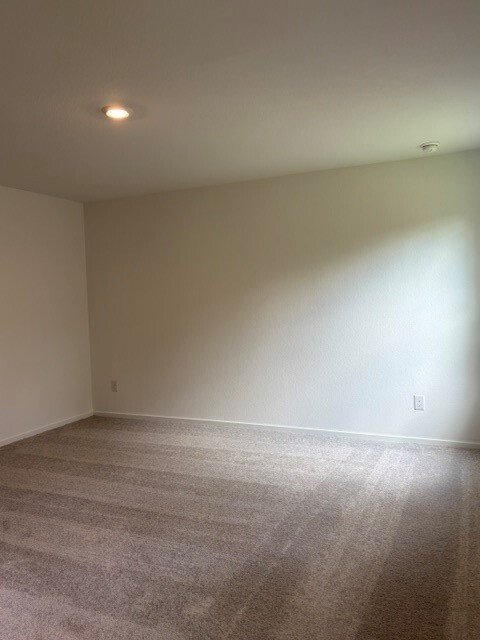 Photo - 18792 Loom dr