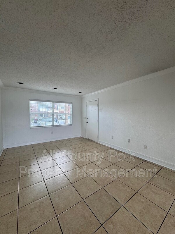 Photo - 1920 E Edgewood Dr Unit Apt. J7