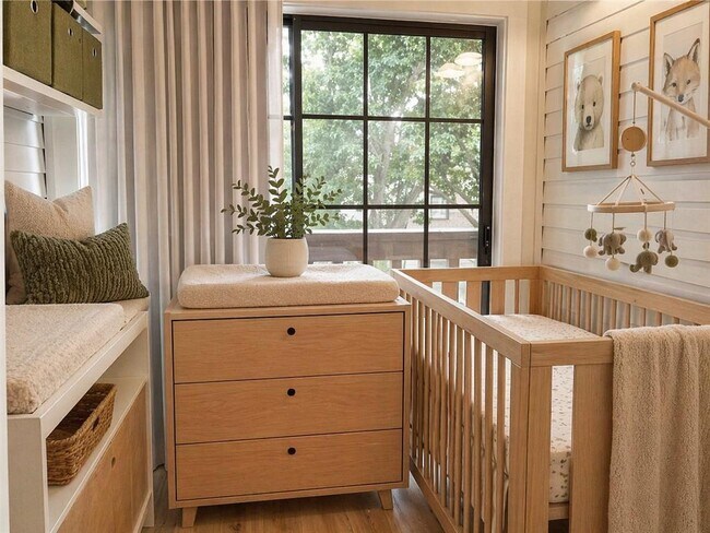 Photo - 1510 W N Loop Blvd Unit 1037