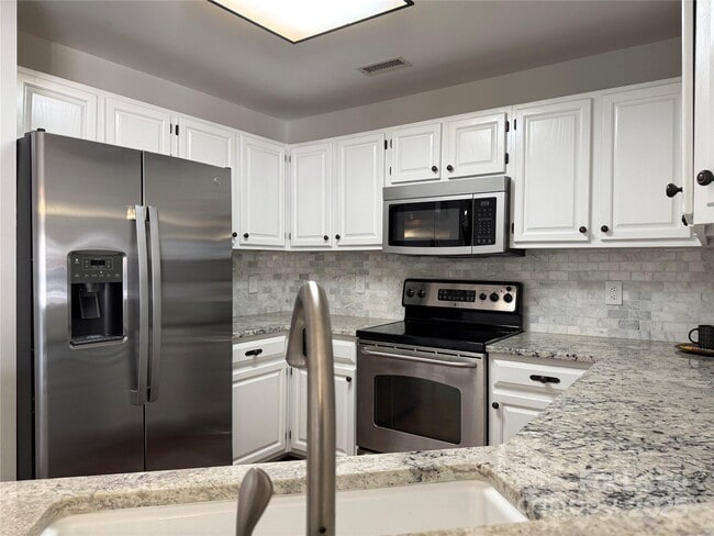 Photo - 1133 Torrence Cir