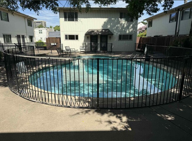 4039 Cole Ave Unit 117