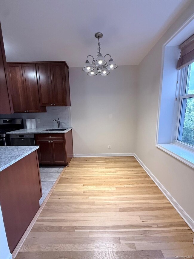 Photo - 1133 Midland Ave Unit 4P