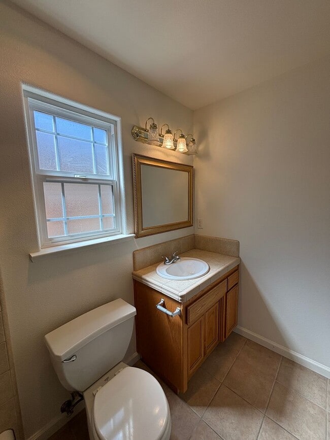 Photo - P32000 Unidad B