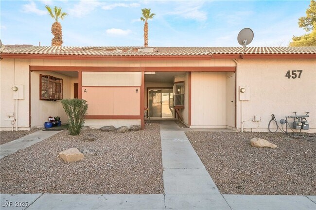 Photo - 457 N Lamb Blvd Unidad B Rental