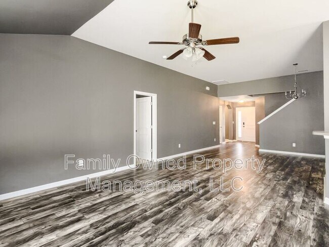 Photo - 266 Mayfield Dr
