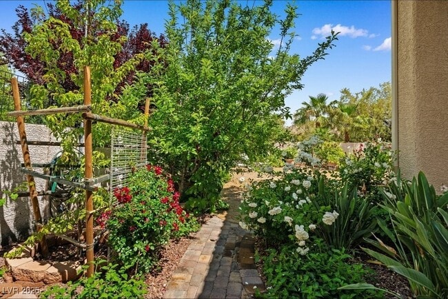 Photo - 3010 Hammerwood Dr