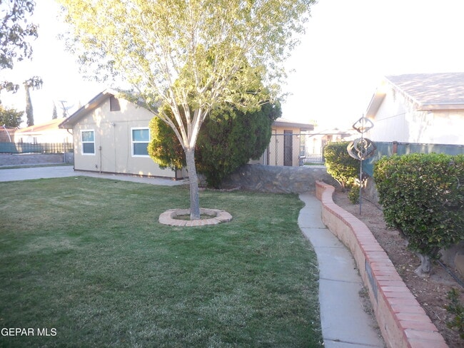 Photo - 608 Thames Dr