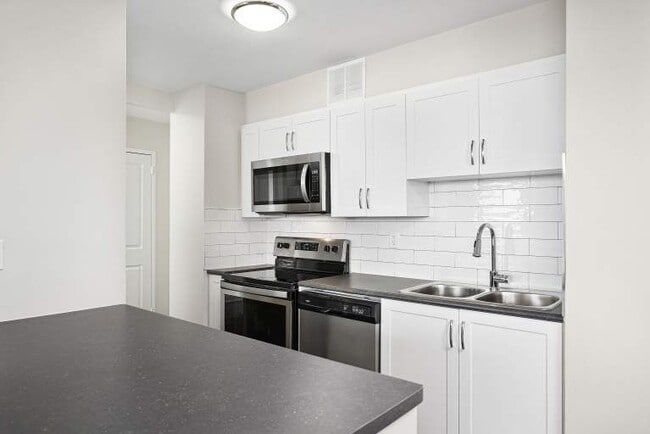 Photo - Dehaviland Court