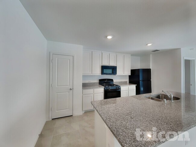 Photo - 1793 Courage Crk