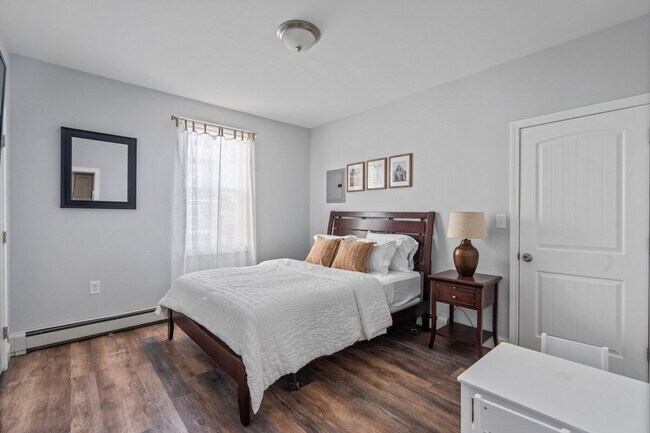 Photo - 346 Admiral St Unit ID1373619P