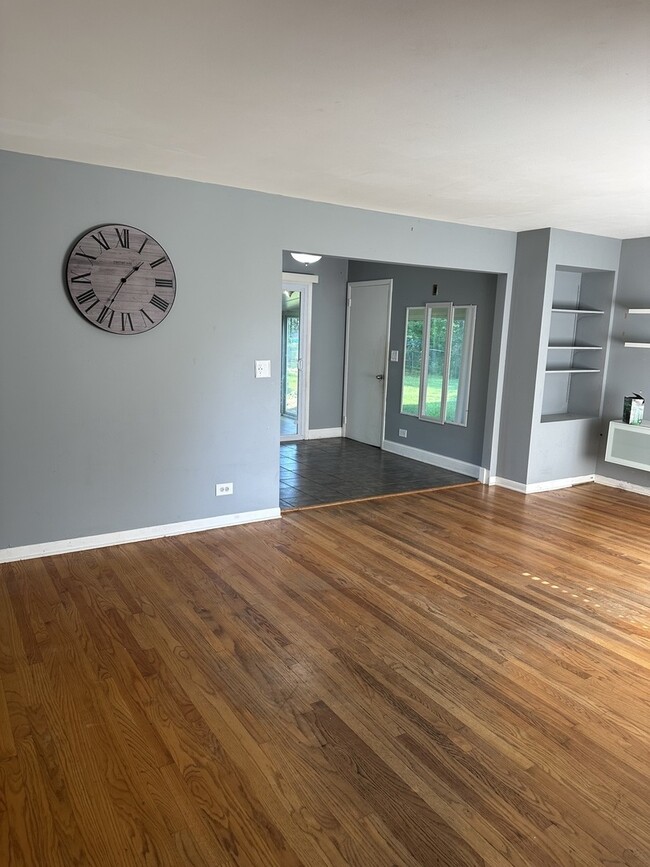 141 Kathleen Dr