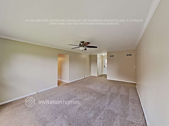 Photo - 416 Deerpath Dr