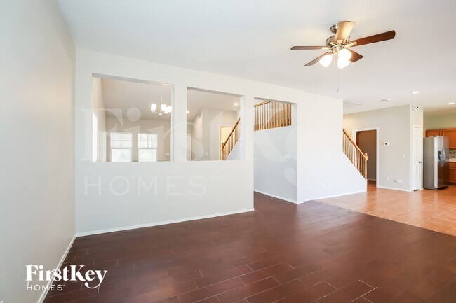 Photo - 5830 Brimstone Dr