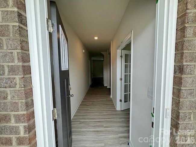 Photo - 1830 Vanderlyn St