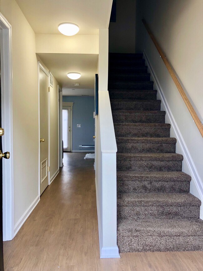 Photo - 106 Perry Dr