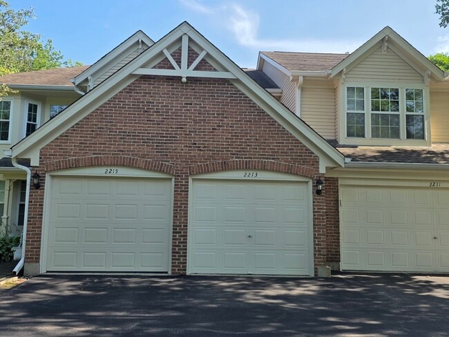 Photo - 2213 Camden Ln